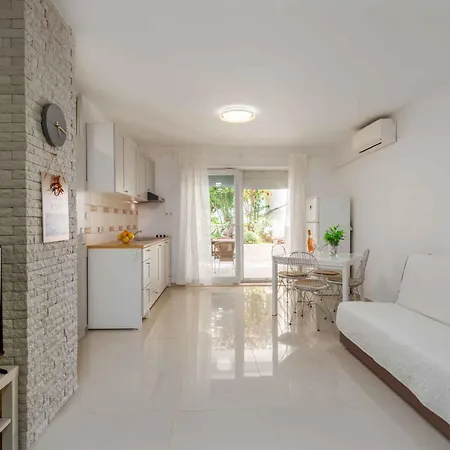 In - Istrien 42143 *